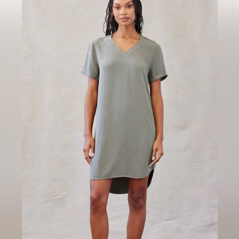 Bella Dahl Soft Army Short Sleeved V-neck T-Shirt Mini Shift Dress Small